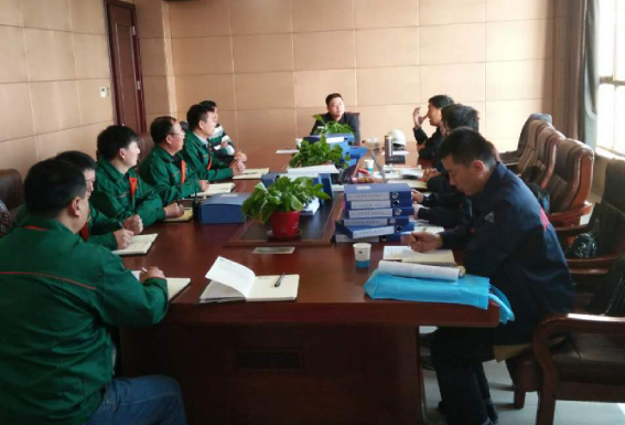 五棵松集團(tuán)《安全生產(chǎn)標(biāo)準(zhǔn)化》企業(yè)評(píng)審順利通過(guò)