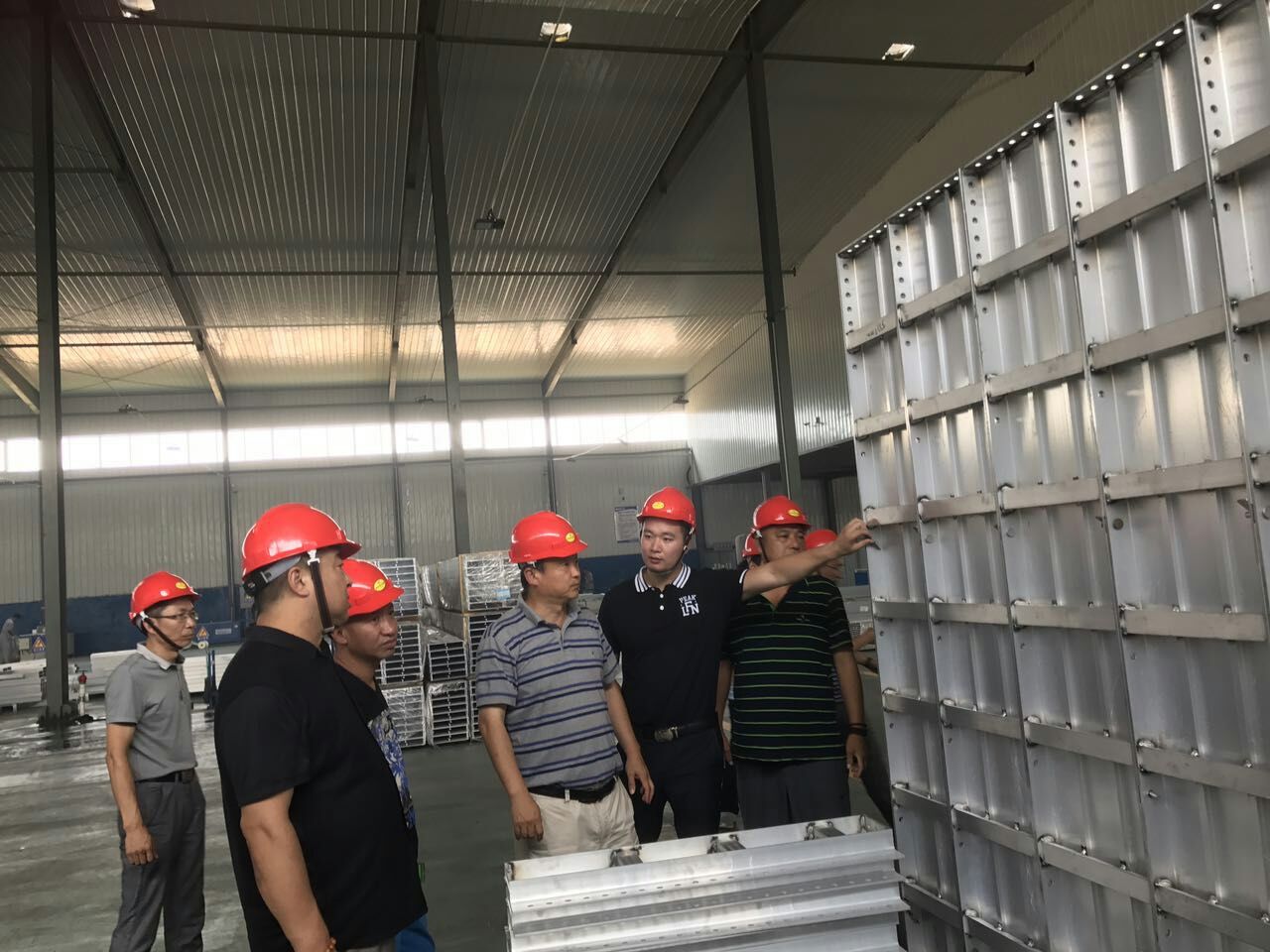 熱烈歡迎北京三建和融創(chuàng)中國來我公司考察