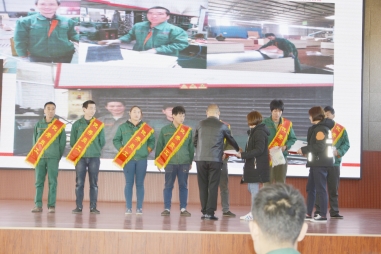 五棵松木業(yè)2018年第一屆員工大會(huì)圓滿結(jié)束！