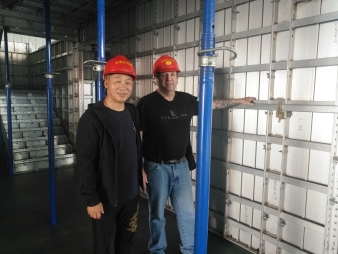 熱烈歡迎加拿大合作商克萊頓先生到五棵松集團(tuán)考察交流