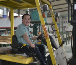 以“五棵松”精神激勵前進(jìn)---記文安縣十大杰出工人李濤訪談