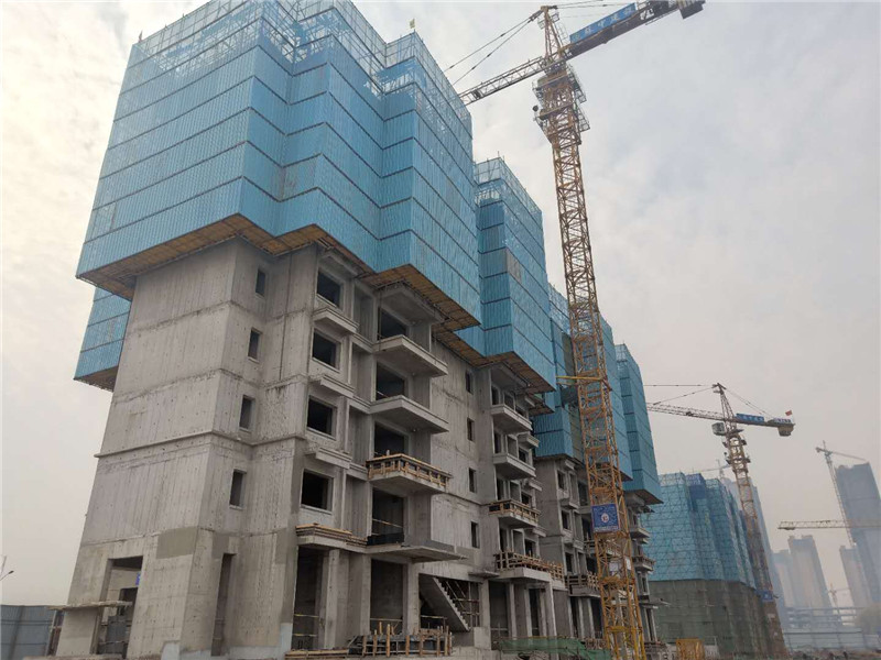 五棵松鋁模優(yōu)質(zhì)服務(wù)暖人心，蘇中建設(shè)致謝送錦旗